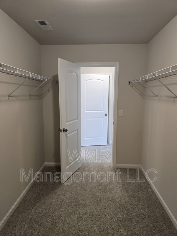 Building Photo - 1119 Bellshill Dr