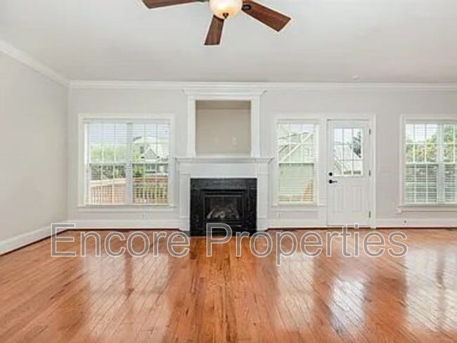 Building Photo - 410 Stranraer Ct