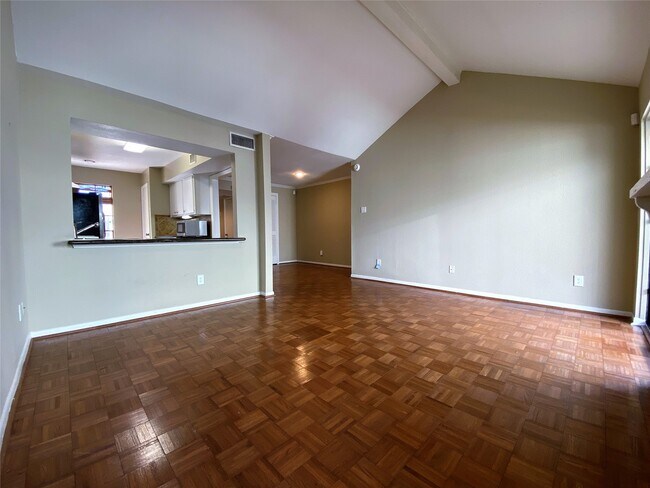 Building Photo - 751 Bering Dr