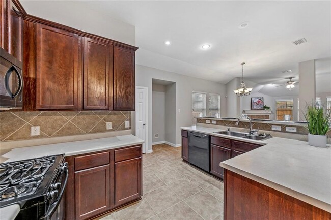 Building Photo - 922 Fulbourne Dr
