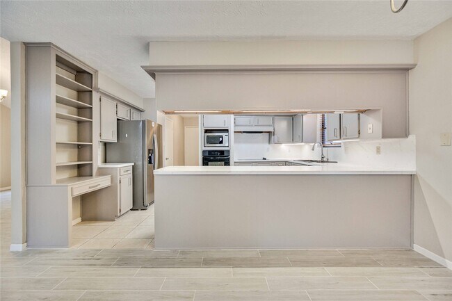 Building Photo - 21214 Park Bend Dr