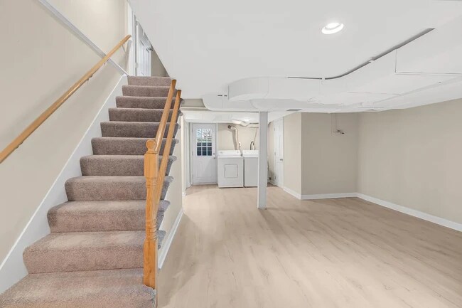 Building Photo - 5724 27th St N