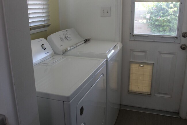 Building Photo - Beautiful Westchester Home for Rent