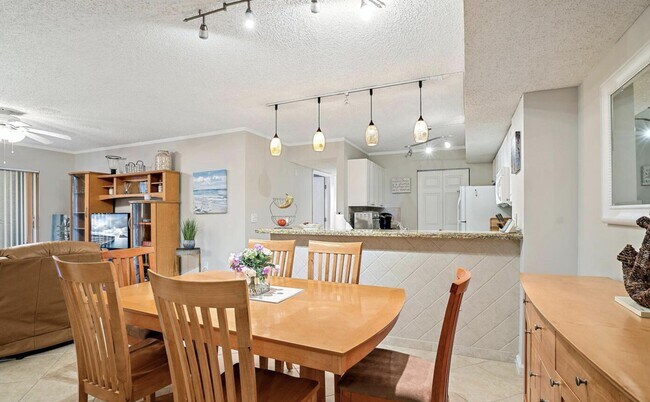 Building Photo - 266 Village Blvd