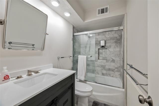 Building Photo - 6129 Glennox Ln