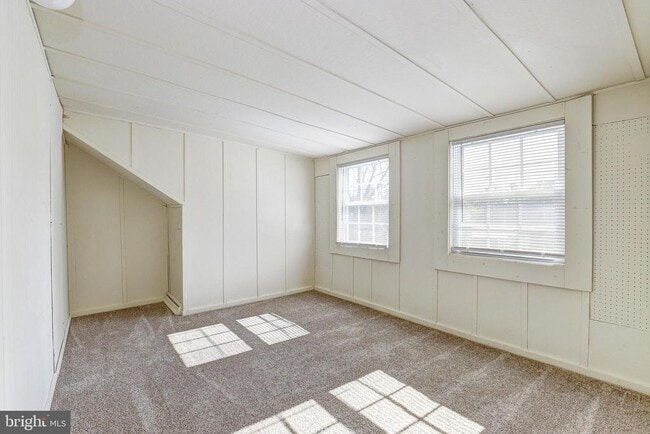 Building Photo - 15 Ritters Ln