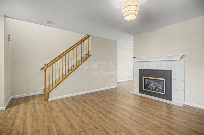 Building Photo - 11604 Community Center Dr
