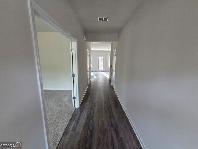 Building Photo - 167 Vly Oak Dr