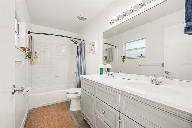 Building Photo - 4440 W Pintor Pl