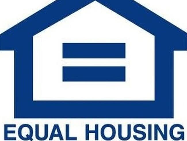 Building Photo - 1112 East Dr