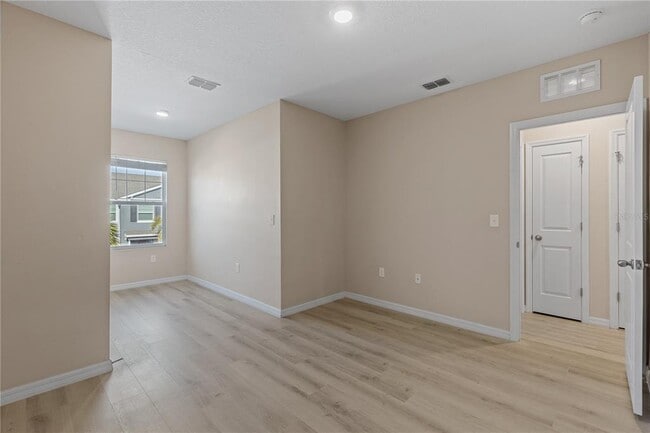 Building Photo - 6517 Serenity Fall Ln