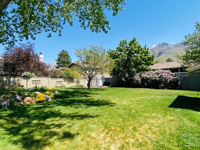 Building Photo - Beautiful Rambler at Little Cottonwood Can...