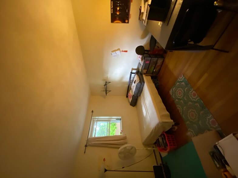 Building Photo - 310 Tappan St