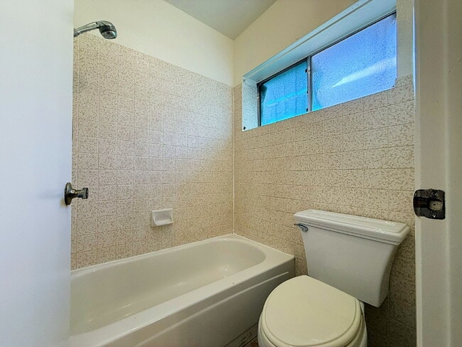 Building Photo - Charming 3-Bedroom Home for Rent in Highly Desirable Peoria School District!