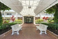 Building Photo - 3850 Oaks Clubhouse Dr