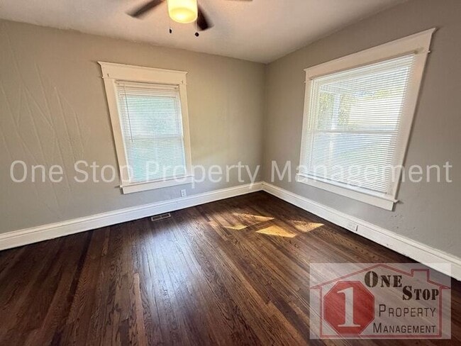 Building Photo - Spacious 3-bedroom, 2-bath house in Kansas City!