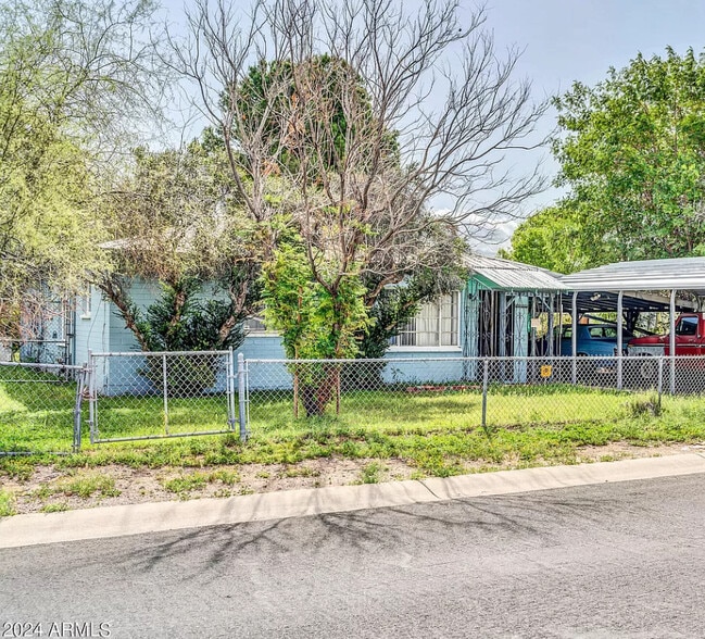 Primary Photo - 3919 N 15th St