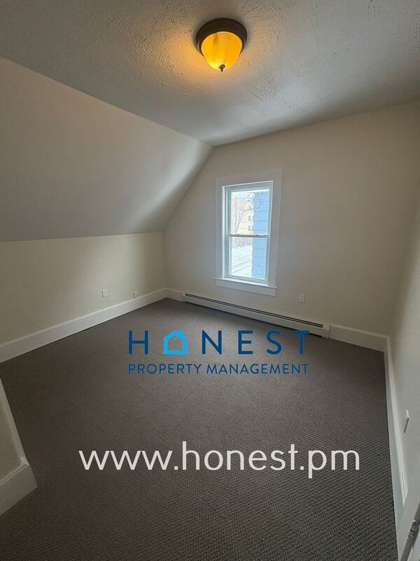 Building Photo - 101 Sabattus St