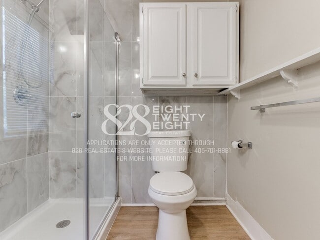 Building Photo - **COMING SOON FOR JUNE 2026 MOVE IN!** 3 BED/2 BATH DUPLEX - CLOSE TO CAMPUS!