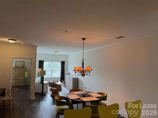 Building Photo - 1410 4th St Dr NW