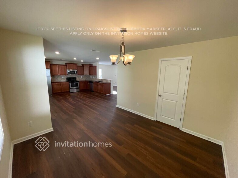 Building Photo - 4198 Clifftonville Ave SW