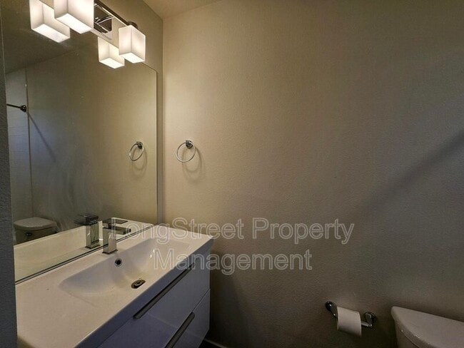 Building Photo - 7334 N Curtis Ave