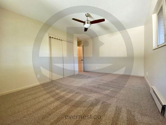 Building Photo - 47 Cornell Dr