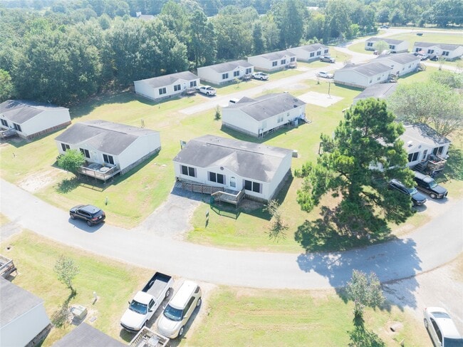 Building Photo - 30620 Vilma Ln