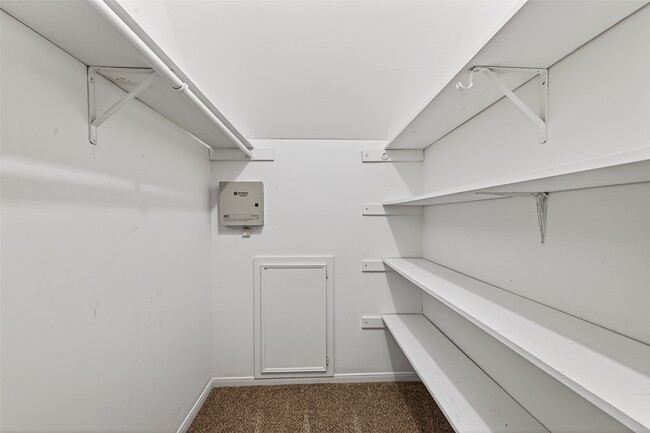 Building Photo - 519 Asheboro Dr