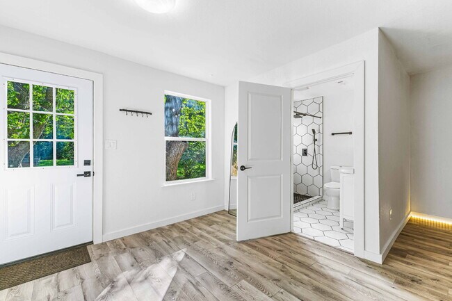 Building Photo - Timeless Charm Meets Modern Comfort in Brookview