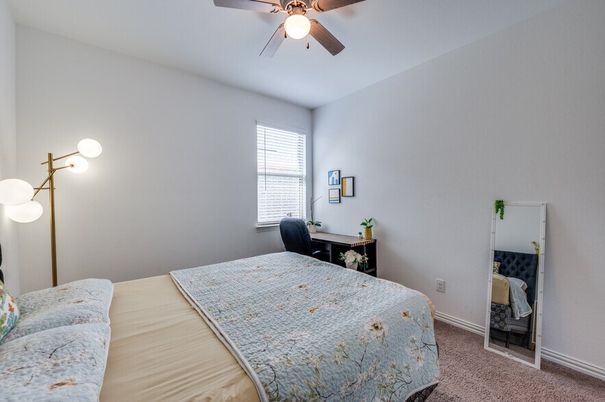 Building Photo - 3016 Riddler Way