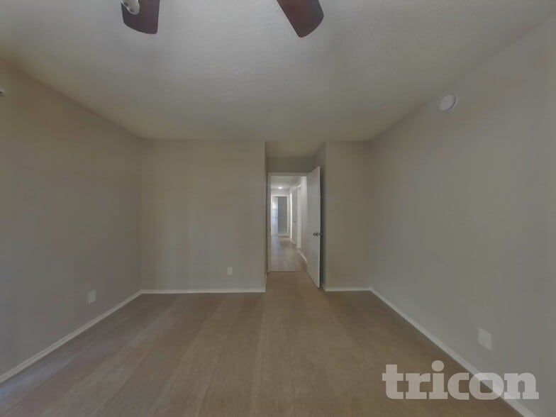 Building Photo - 902 La Nell Drive Deer Park TX