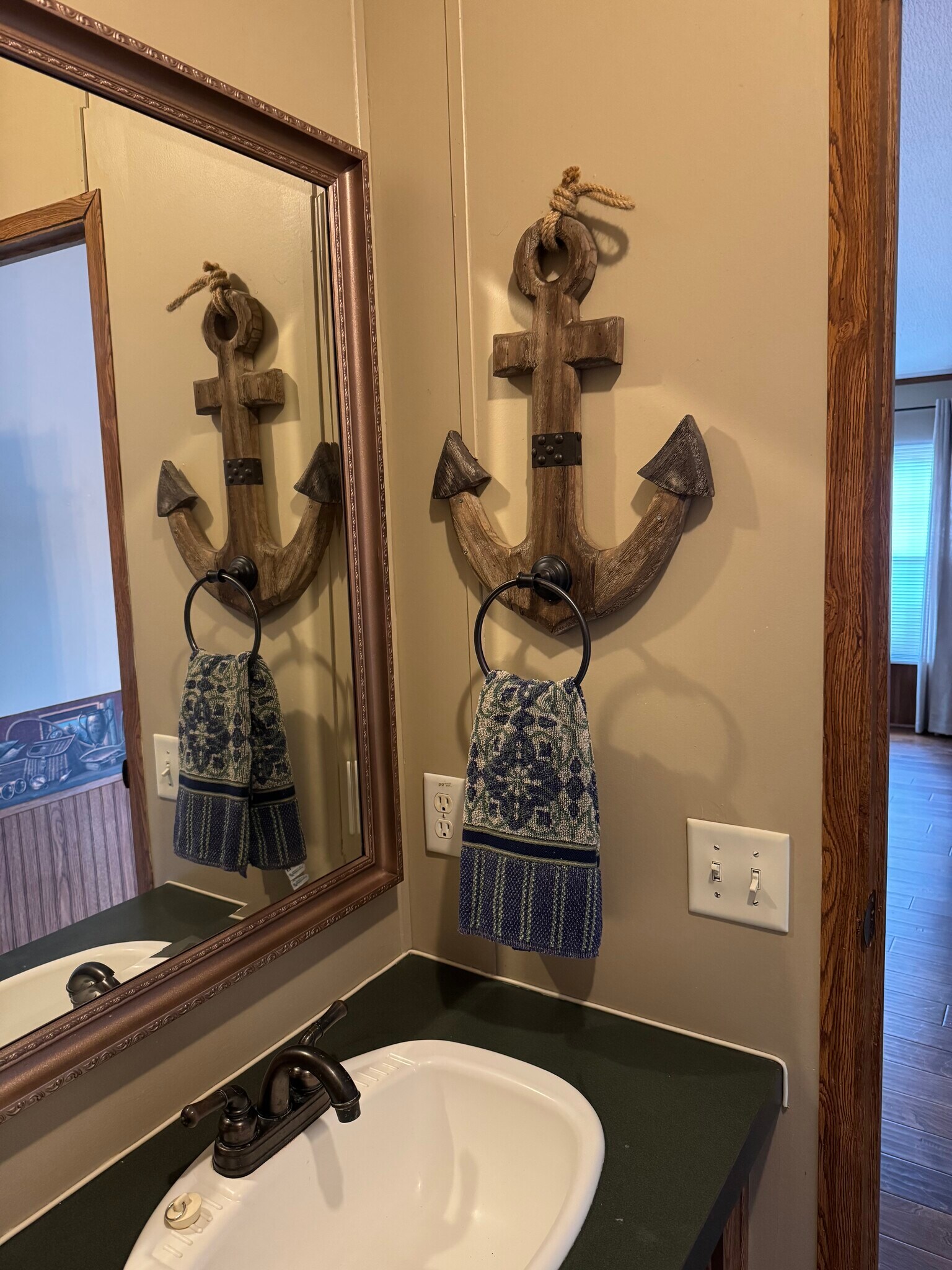 Building Photo - 5715 Bluebird St