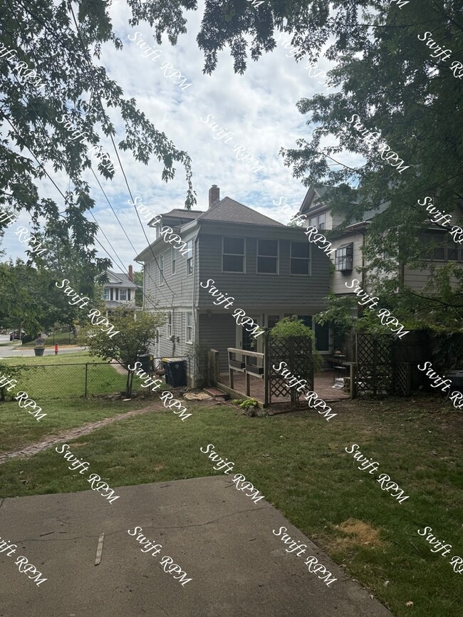 Building Photo - 3800 Wyoming St