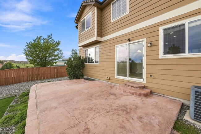 Building Photo - $3,245.95 with $300 Off The First Month's Rent, 5 Beds - 3.5 Baths, Single Family Home in Parker ...