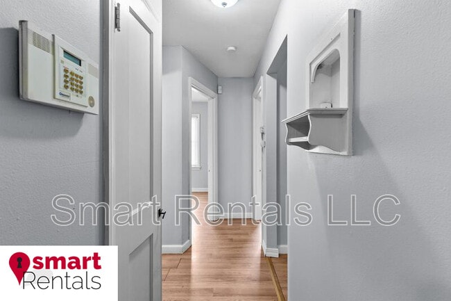 Building Photo - 1210 St Richard Dr