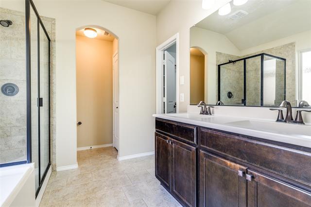 Building Photo - 11629 Champion Creek Dr