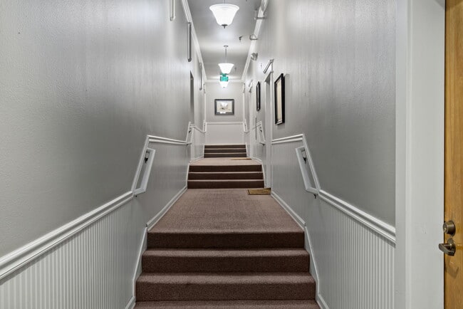 Building Photo - 1406 Harvard Ave