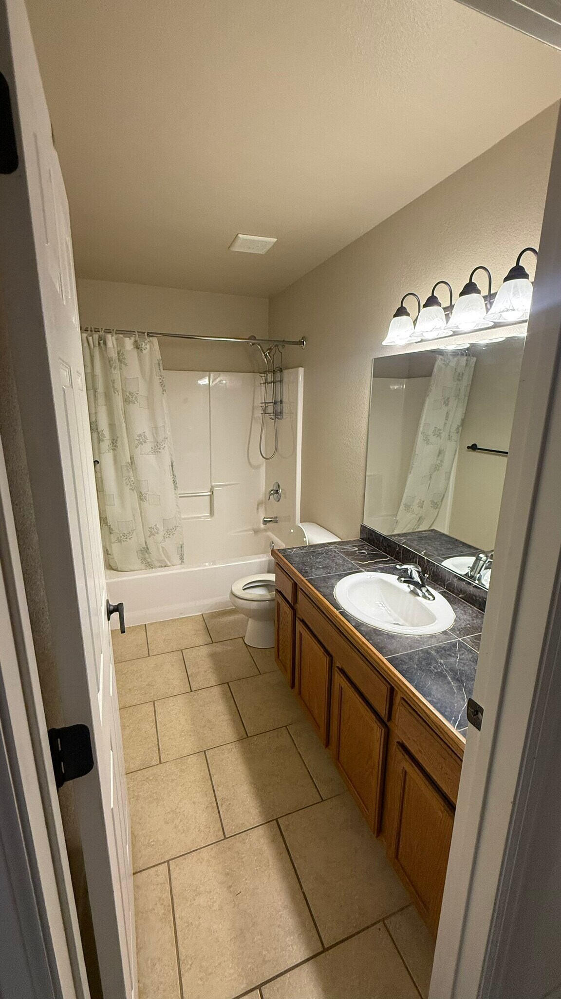 Building Photo - 2986 Swan Meadows Dr
