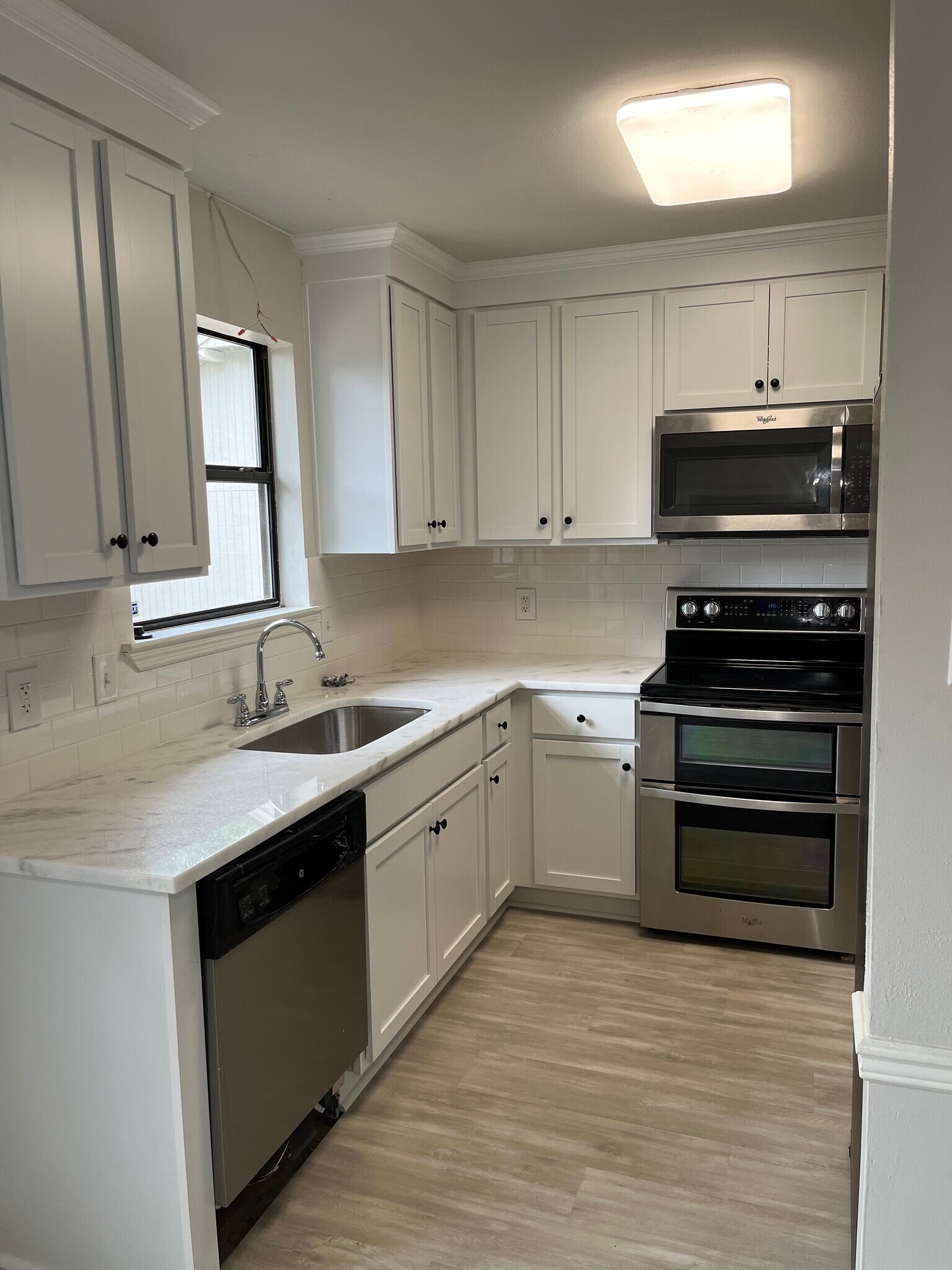 Building Photo - 11 Willow Oak Ct