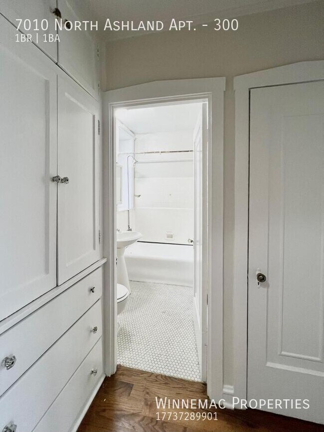 Building Photo - 7010 N Ashland Ave