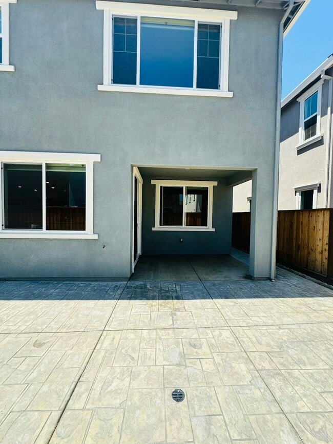 Building Photo - 5421 Knights Valley Ln