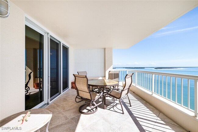 Building Photo - 990 Cape Marco Dr
