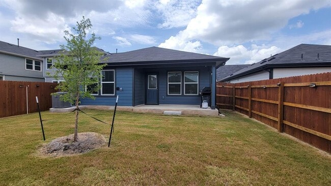 Building Photo - 504 Sandringham Lp