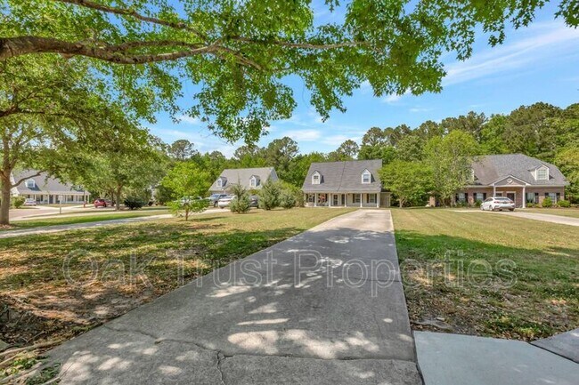 Building Photo - 2284 Kings Gate Ln