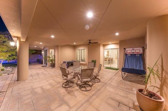 Building Photo - 31695 Avenida Del Padre