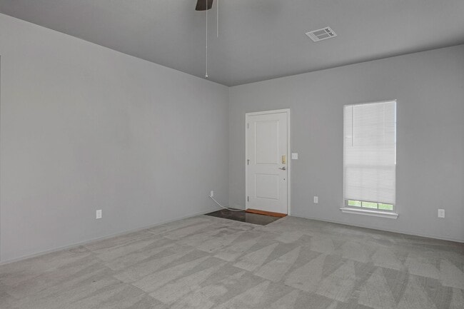 Building Photo - Beautiful home in Tradewinds! Will not last long call today