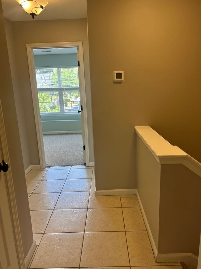 Building Photo - Townhouse in Townes at Buckwalter