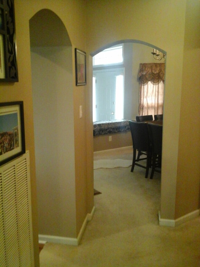 Building Photo - 106 Grasmere Ct