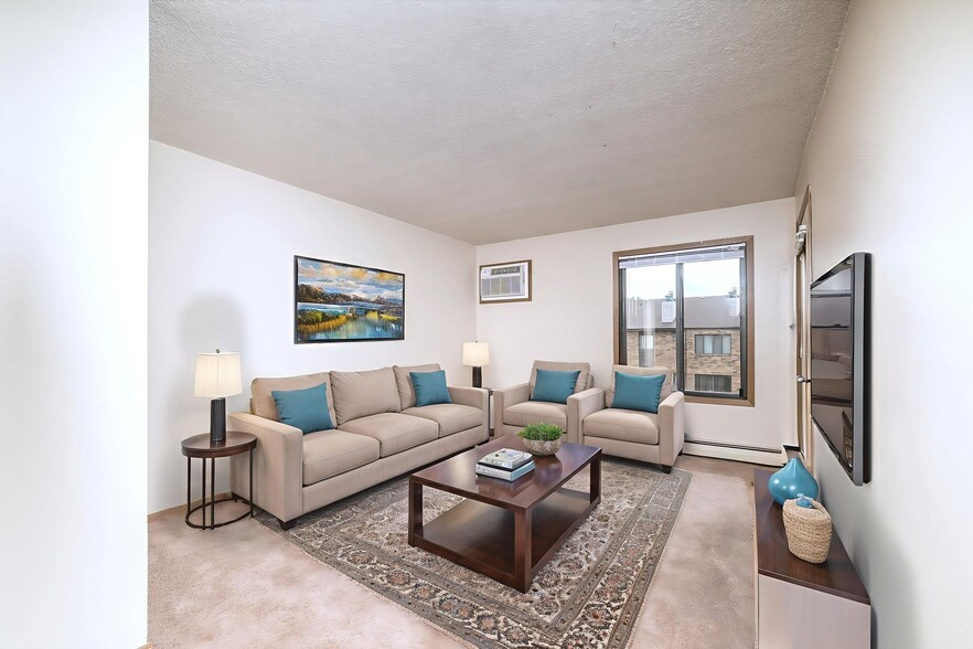 Interior Photo - Oxbow Estates